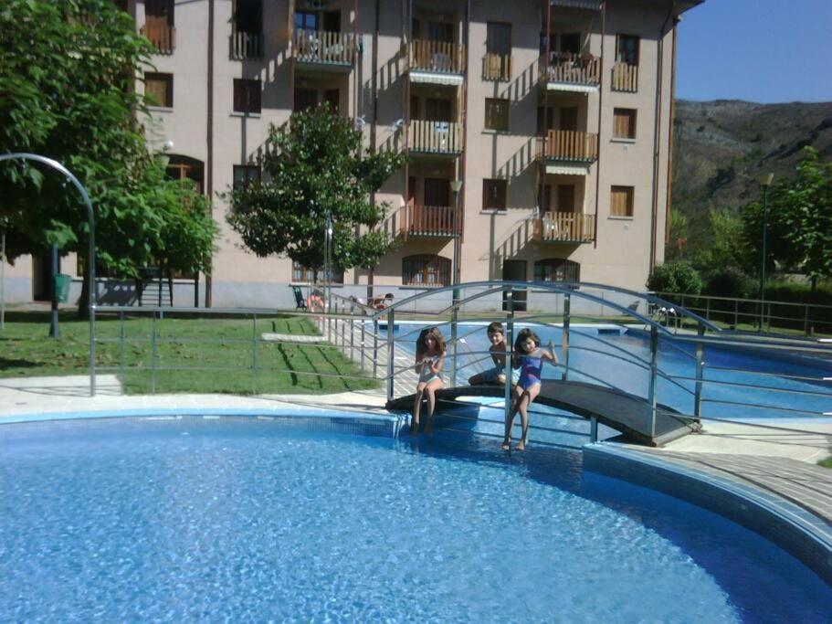Ezcaray. Con Piscina Y Junto Al Rio Apartment